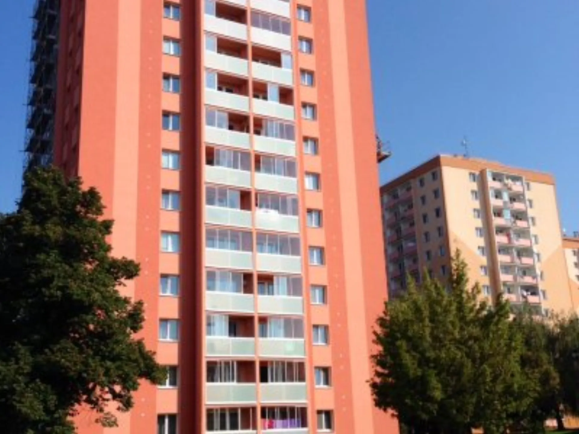 Revitalizace věžového domu, lodžie ŠT