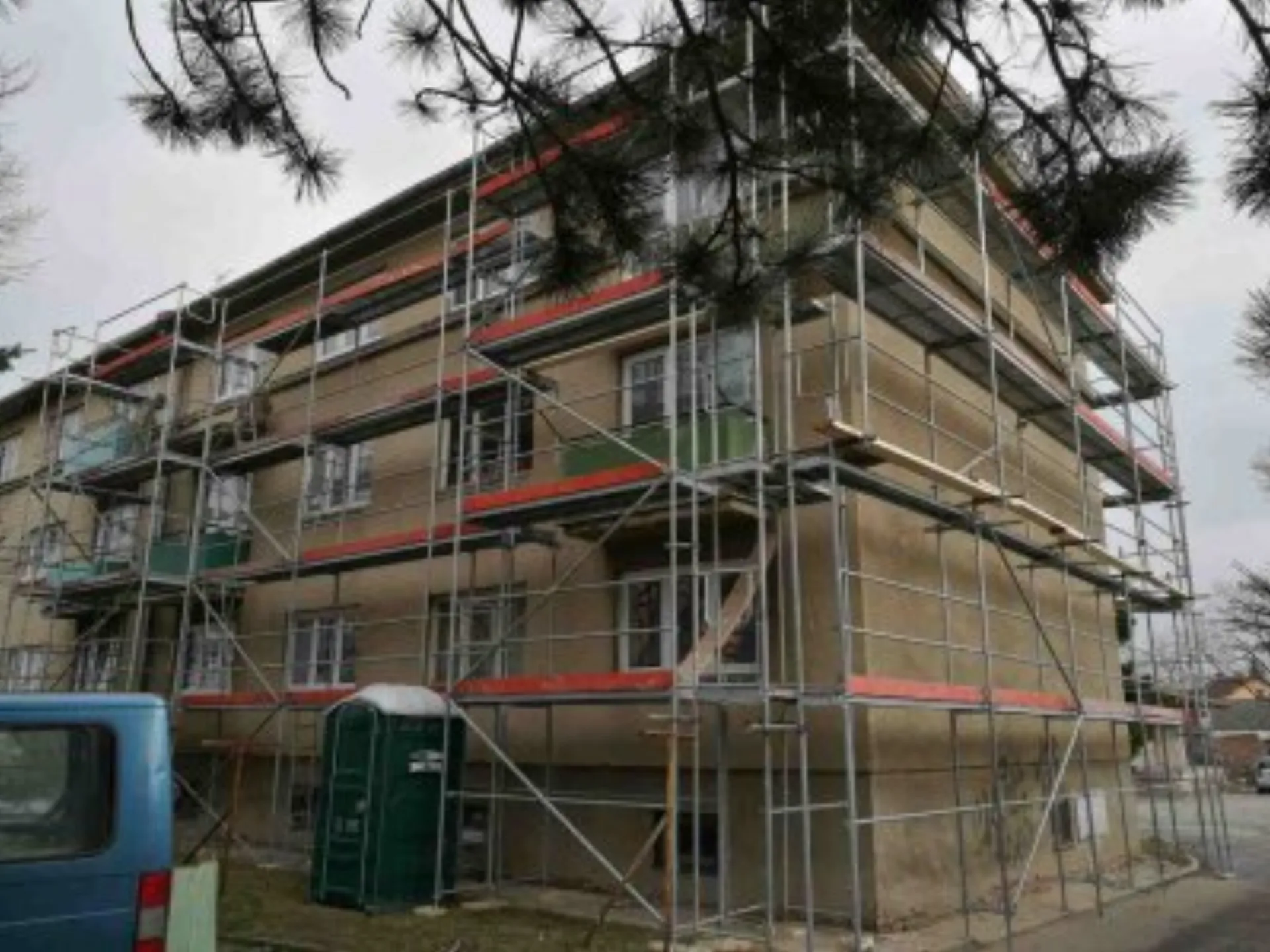 129 Reknstrukce L409