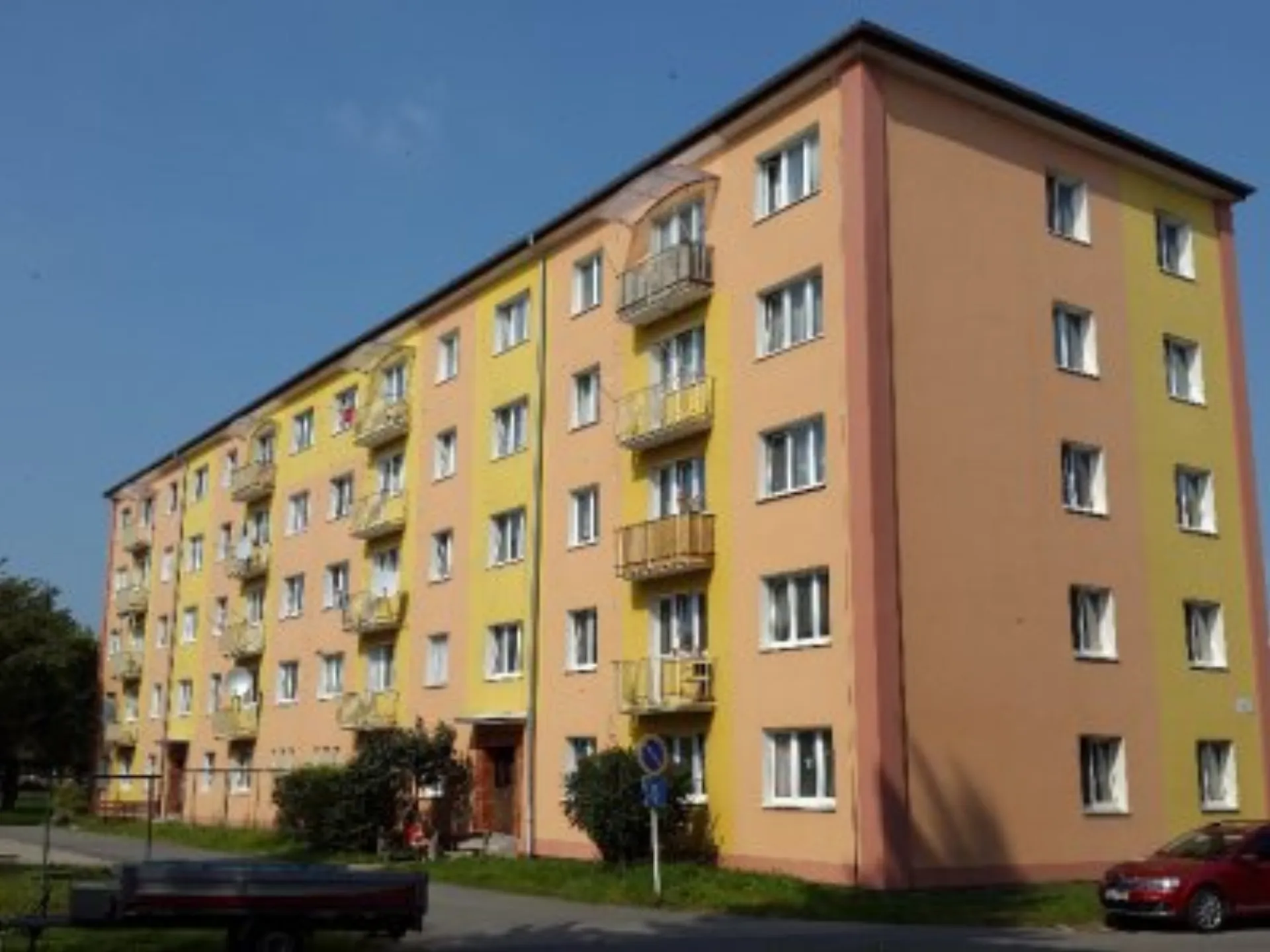 407  Strisky Balkon Uni Vstup - 6