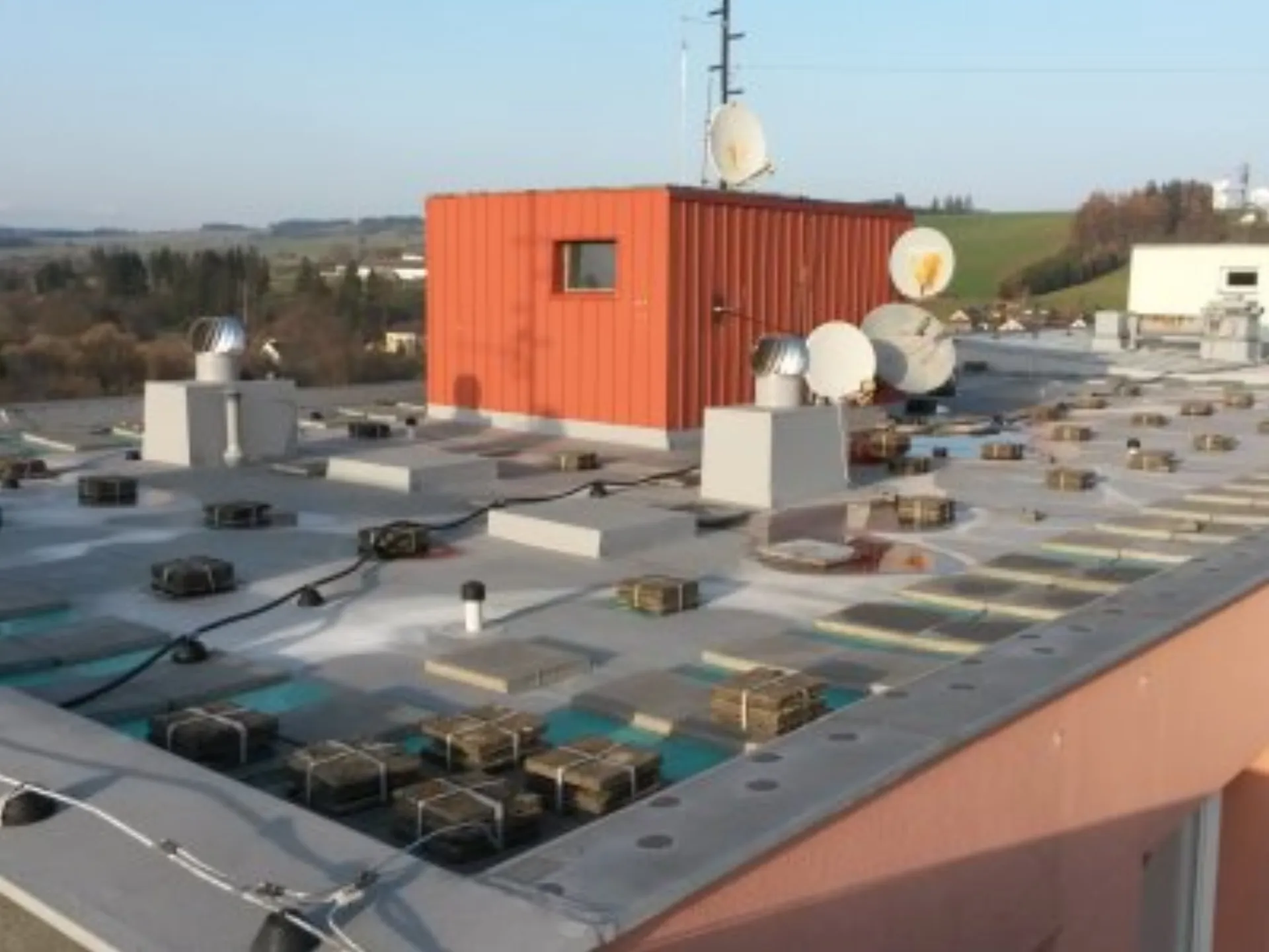 Ukázka zatížení mPVC, zabalení střešních prvků